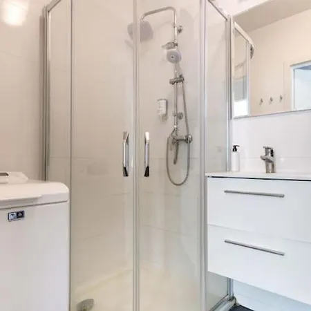 Close- Central - Old Town - Comfortable And Cozy - W3 *